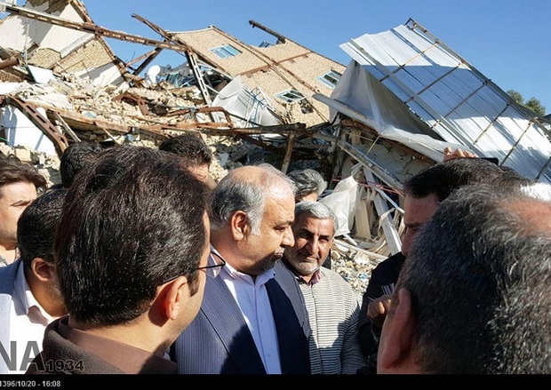 استاندار کرمانشاه در مدیریت بحران زلزله موفق عمل کرد