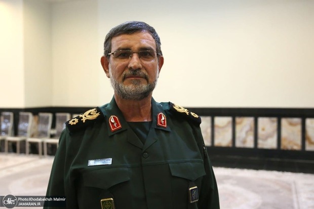 فرمانده نیروی دریایی سپاه: خدا به دشمنان مهلت می‌دهد که طناب را بر گردن خویش تنگ‌تر کنند/ دریا را برای صهیونیست‌ها به جهنم تبدیل می‌کنیم