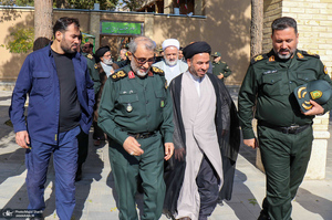 حضور جانشین فرمانده کل انتظامی کشور در  بیت و زادگاه امام خمینی