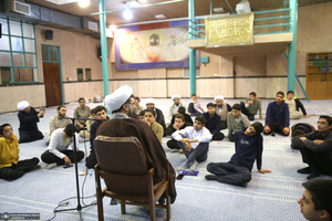 بازدید اقشار مختلف مردم از بیت امام خمینی (س) در جماران