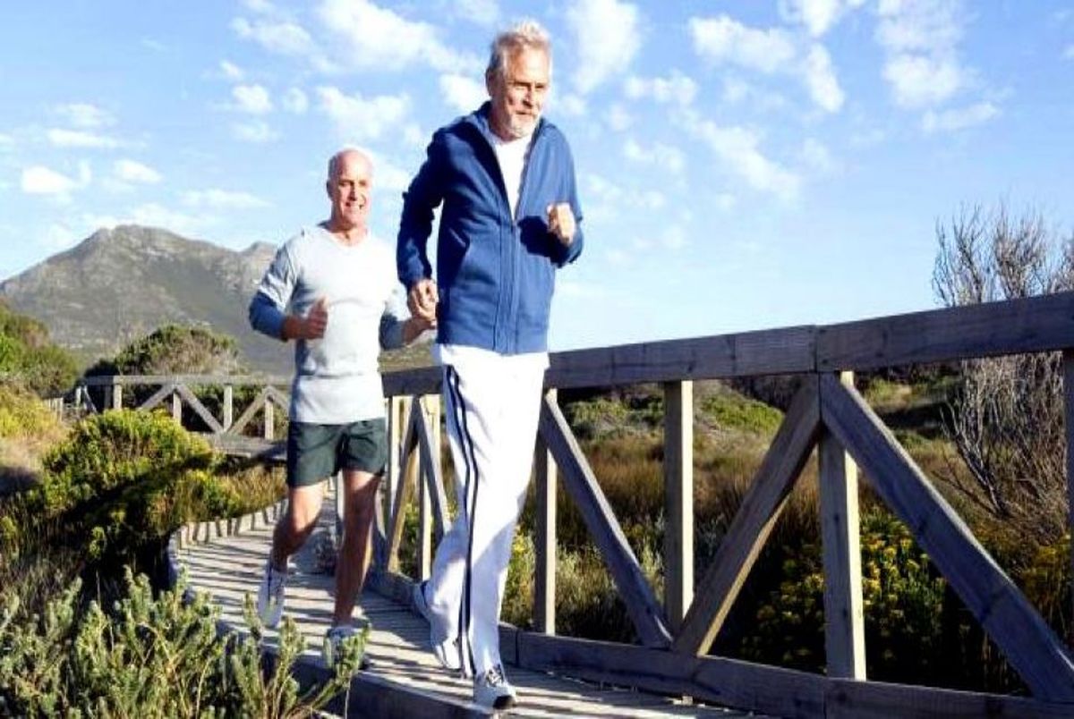 تاثیر پیاده‌روی تند در کاهش فشار خون
