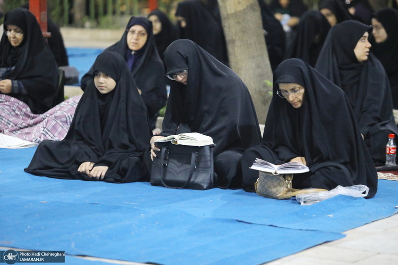 احیای شب بیست و یکم ماه مبارک رمضان در گلزار شهدای قم‎