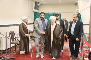 عمامه گذاری طلاب توسط مراجع اعظام تقلید در روز میلاد امام علی (ع)‎