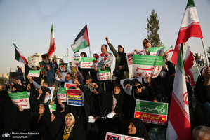 اجتماع مردمی در حمایت از رزمندگان مدافع