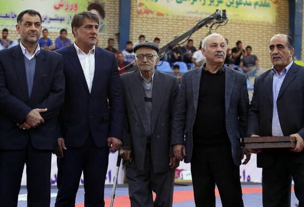 کشتی گیر اسبق تیم ملی درگذشت
