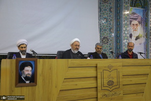 اهدا آثار برتر خوشنویسان به موسسه تنظیم و نشر آثار امام خمینی (س) نمایندگی قم