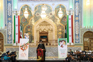 آیین خطبه خوانی همزمان با آغاز دهه فجر در حرم کریمه اهل بیت(س)