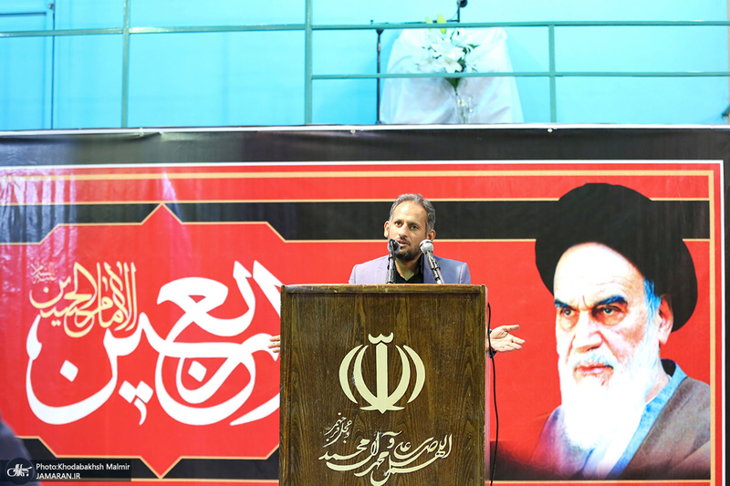 شب شعر «اين محرم وصفر است كه اسلام را زنده نگه داشته است» در حسینیه جماران