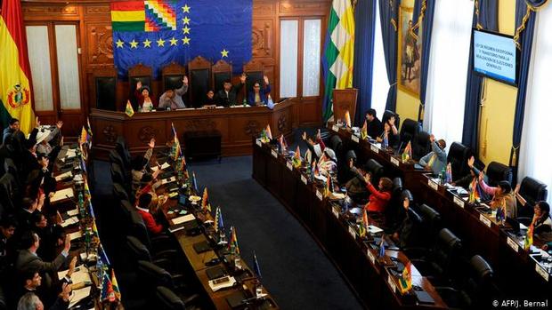 بولیوی انتخابات بدون مورالس برگزار می کند