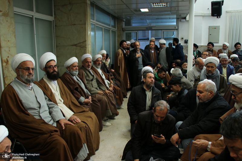 عمامه گذاری طلاب توسط مراجع عظام تقلید در روز میلاد امام علی (ع)‎