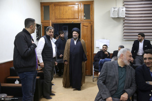 دیدار مهدی کروبی با سید حسن خمینی و جمعی از فعالان سیاسی