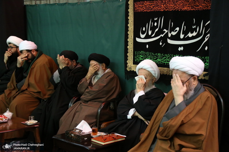 عزاداری در بیوت مراجع عظام تقلید و علما در سالروز شهادت حضرت فاطمه(س)