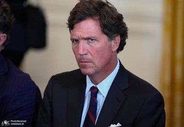 تاکر کارلسون، مجری آمریکایی: کشاندن آمریکا به تقابل با ایران، خیانت به منافع ملی است/ از حمایت از جنگ عراق احساس شرمندگی می‌کنم/ نتانیاهو «شرور» و «ویرانگر» است