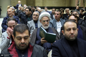 مراسم ترحیم مادر محمد شریعتمداری