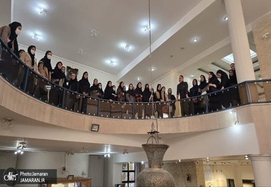 برگزاری «طرح نشاط» دانشجویان دانشگاه آزاد اسلامی اصفهان در نگارستان امام خمینی(ره) + تصاویر