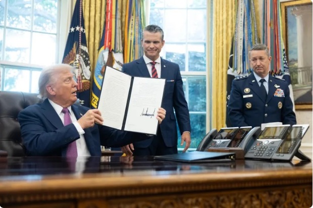 چرا ترامپ اکنون تصمیم گرفت نام وزارت دفاع آمریکا را به جنگ تغییر دهد؟/تغییری با پیامدهای خطرناک و پرهزینه