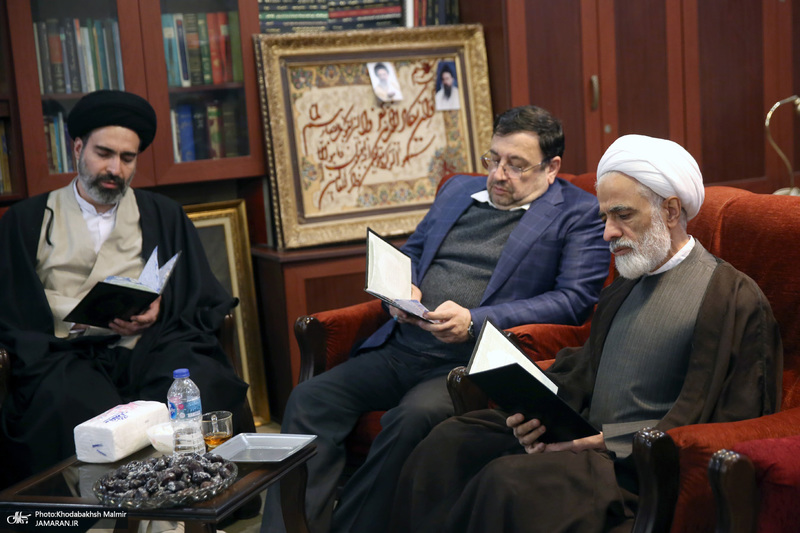 حضور شخصيت هاي سياسي در منزل مرحوم آیت الله بجنوردی 1