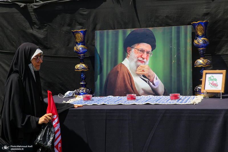 عزاداری ظهر عاشورا در جوار مقتل رهبر شهید انقلاب