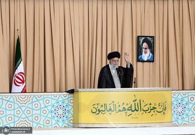 متن کامل ترجمه‌ی فارسی خطبه‌ی عربی رهبر انقلاب در نماز جمعه امروز تهران منتشر شد