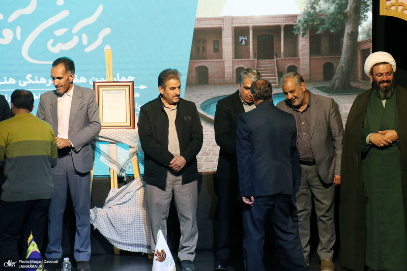 مراسم گرامیداشت خانواده معظم شهدا و ترویج فرهنگ ایثار و شهادت در خمین
