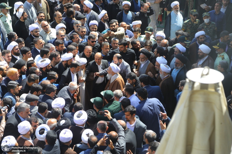 تشییع مرحوم آیت الله عباسعلی سلیمانی (ره) در حرم مظهر حضرت معصومه (س)