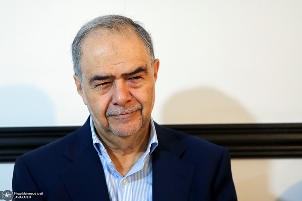 محسن امین‌زاده: برای داشتن بهترین روابط با چین و روسیه، باید با غرب مصالحه و تعامل داشته باشیم/ چین مهمترین متحد اقتصادی و توسعه ای ایران است/ ایران بحرانی‌ترین وضعیت اقتصادی بعد از انقلاب را تجربه می‌کند