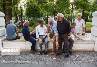 گردشگری شهری سایبانی برای آفتاب سالمندی