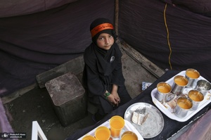 عزاداری سنتی کشمیری‌ها روی قایق