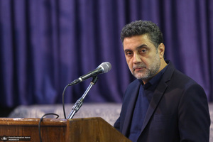 رونمایی از پرده نقالی خوانی (امام مردم) در حسینیه جماران