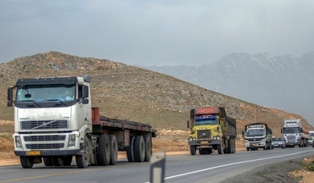 خودداری از حمل بار، راه حل مشکل کامیونداران نیست