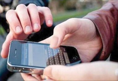۲ سارق تلفن همراه در ایرانشهر دستگیر شدند