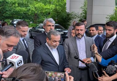 عراقچی: همبستگی مردم ایران بسیار بالاست / از حق مشروع‌مان برای دفاع استفاده می‌کنیم