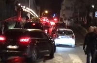 ماکرون از دست معترضان فرار کرد