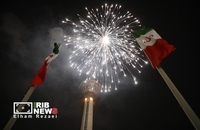 مراسم نورافشانی در برج میلاد تهران به مناسبت ۴۷ سالگی پیروزی انقلاب اسلامی (13)