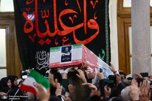 مراسم تشییع پیکر شهیدان سردار حسین سلامی و مسعود شانه ای