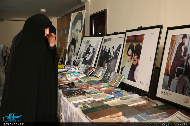 نمایشگاه کتاب 