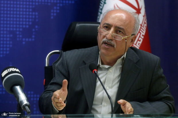 مرتضی افقه: هر فردی از دانشگاه شریف که مناسب وزارت اقتصاد نیست / مدنی زاده با تفکر لیبرالی و نئوکلاسیک موفق نمی شود / سیاست آزادسازی قیمت ها وضع مردم را بدتر می کند