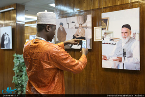بازدیدی جمعی از شرکت کنندگان خارجی در سی و پنجمین دوره مسابقات بین المللی قرآن کریم ازبیت امام خمینی 
