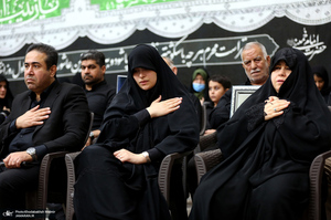 عزاداری شب عاشورا در حرم مطهر امام خمینی (س)