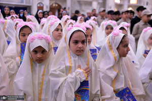 مراسم جشن تکلیف فرزندان کارکنان معاونت آماد و پشتیبانی سپاه در حرم مطهر امام خمینی(س)