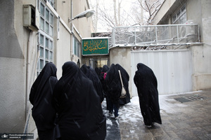 بازدید جمعی از دانش آموزان از بیت امام خمینی (س) در جماران 1