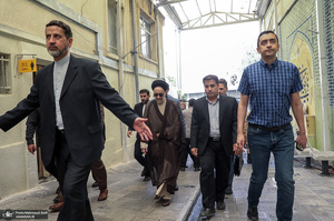 حضور سید محمد خاتمی در مرحله دوم انتخابات ریاست جمهوری چهاردهم