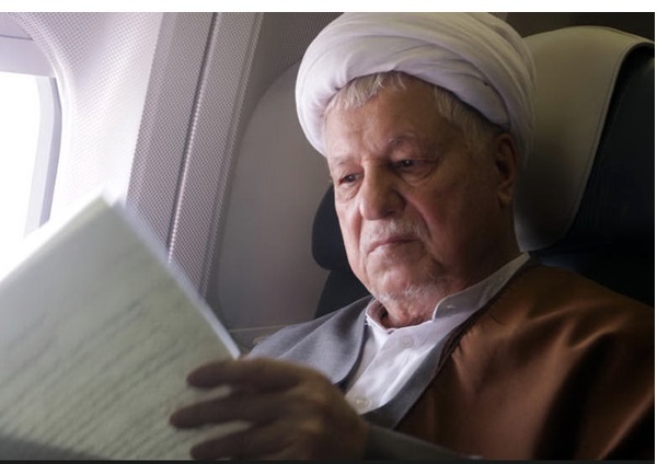 موسوی لاری: سایه سنگین فقدان آیت‌الله هاشمی بر مسائل سیاسی و غیرسیاسی
