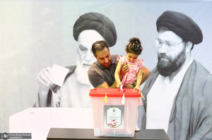 مرحله دوم انتخابات ریاست جمهوری چهاردهم در حسینیه جماران - 2