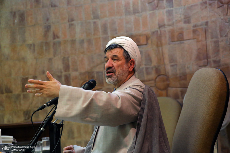 مراسم ختم مادر فرشاد مومنی