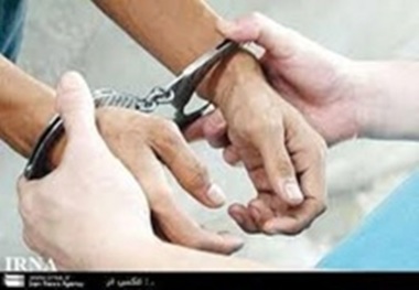 سرکرده قاچاق سوخت و مشروبات الکلی در قشم دستگیر شد