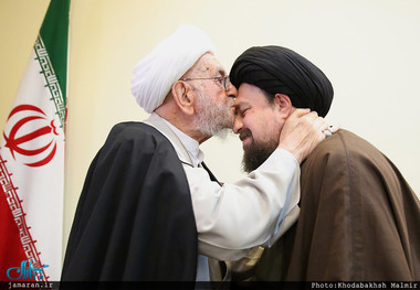 حاشیه تجدید میثاق خبرگان رهبری با آرمان های امام خمینی (س)