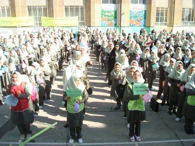 326 هزار دانش آموز کرمانشاهی راهی مدارس شدند