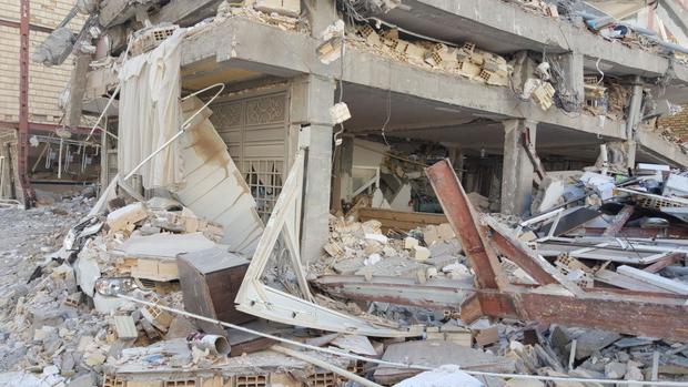زلزله شب گذشته خساراتی به واحدهای تجاری و مسکوتی گیلانغرب وارد کرد
