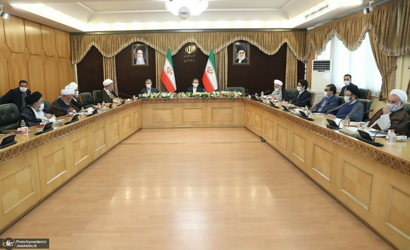 نشست هم اندیشی جهانگیری با جمعی از علما و روحانیون